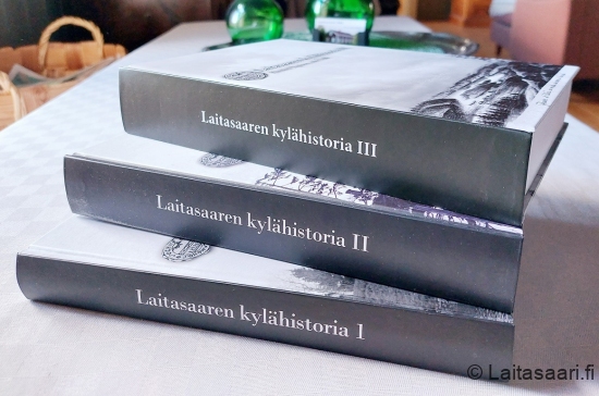 Laitasaaren kylähistoriakirjat 1,2, 3